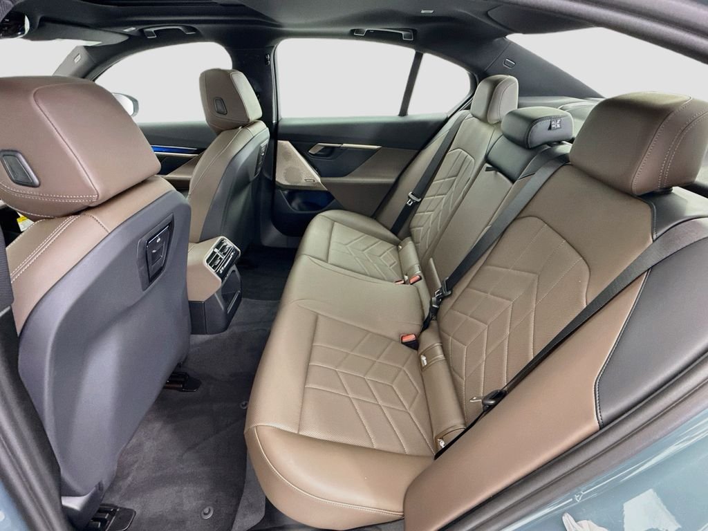 Certified Used 2026 Green Metallic BMW xDrive40 image 20