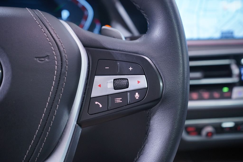 Used 2023 Dark Graphite BMW xDrive40i image 21