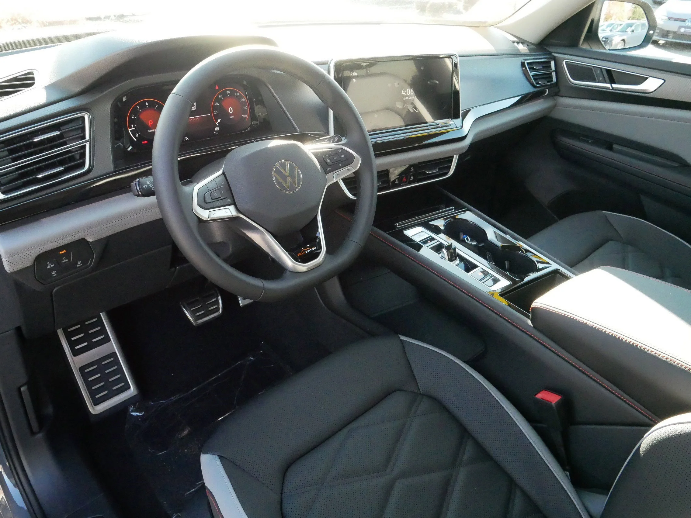 New 2026 Pure Gray Volkswagen 2.0T Peak Edition image 9