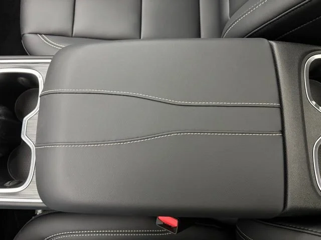 2026 GMC Acadia Elevation - Photo 31