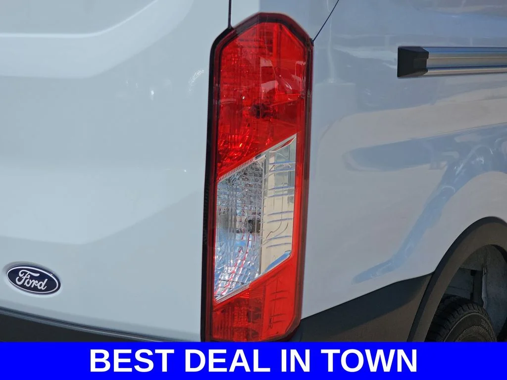 New 2026 Oxford White Ford Cargo Van image 39