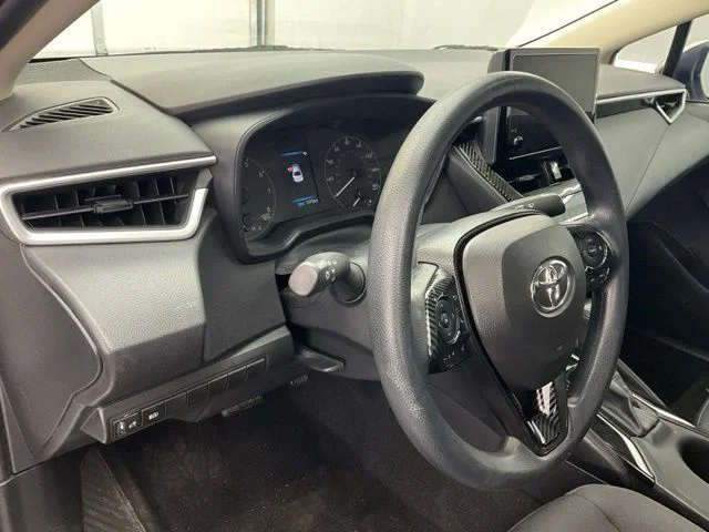 2023 Toyota Corolla LE - Photo 16