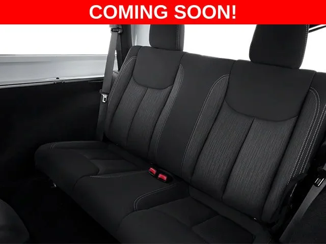 Used 2014 Black Jeep Sahara image 12