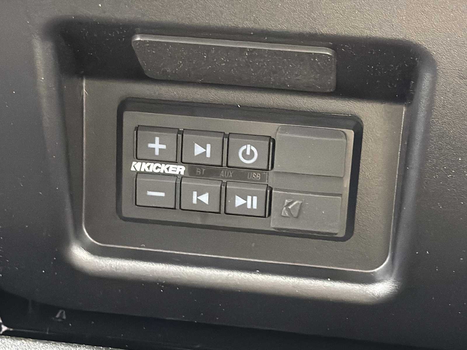 2026 GMC Sierra 2500HD Denali Ultimate - Photo 17