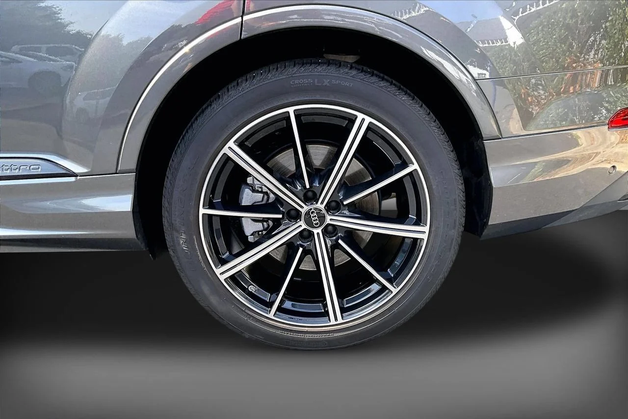 Certified Used 2024  Audi 55 Prestige image 35