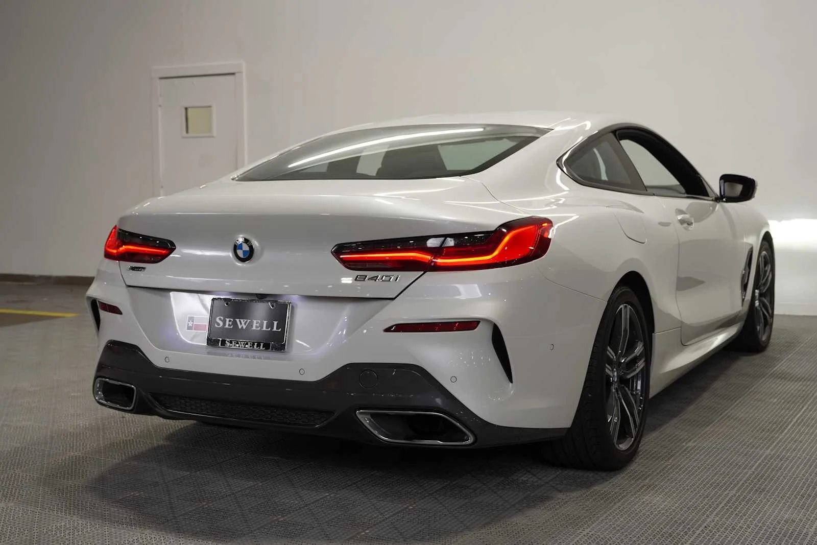 Used 2023 Mineral White Metallic BMW 840i image 4