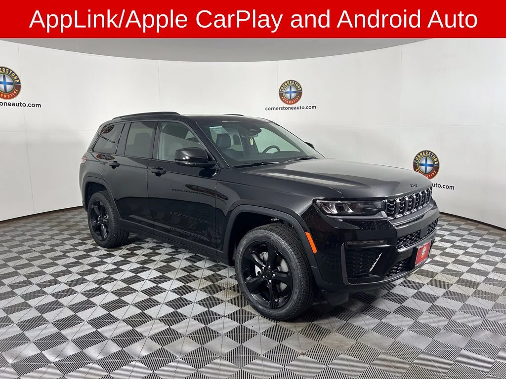 New 2026 Diamond Black Crystal Pearl-Coat Exterior Paint Jeep Limited image 15