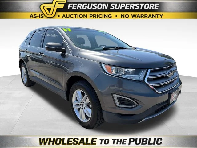 Used 2017 Gray Ford SEL image 1