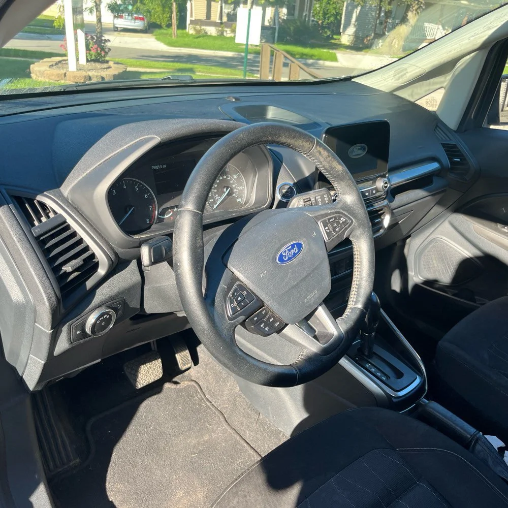 Used 2018 Smoke Metallic Ford SE image 9