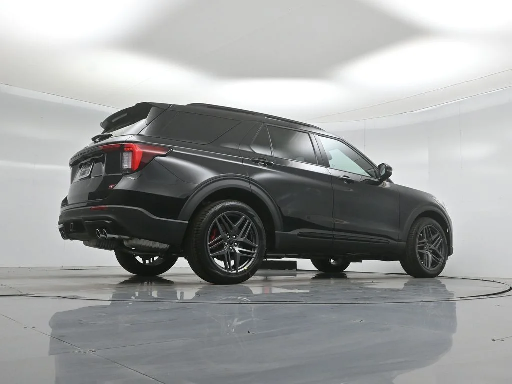 New 2026 Agate Black Metallic Ford ST image 48