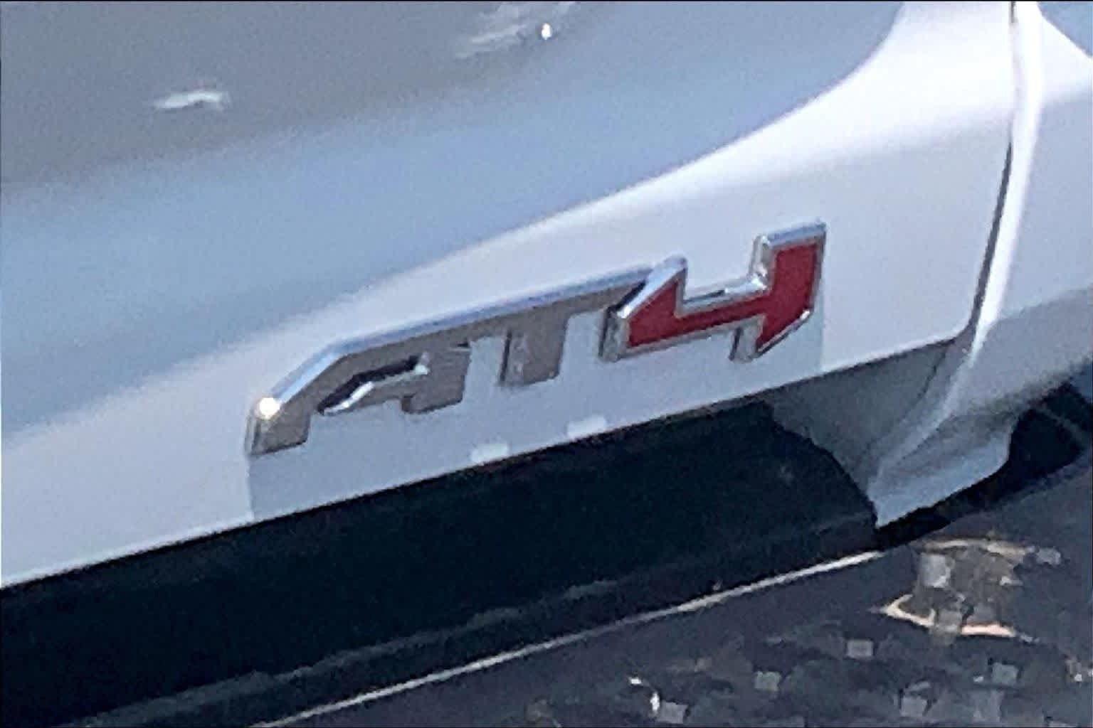 Used 2024 Summit White GMC 4WD AT4 image 20