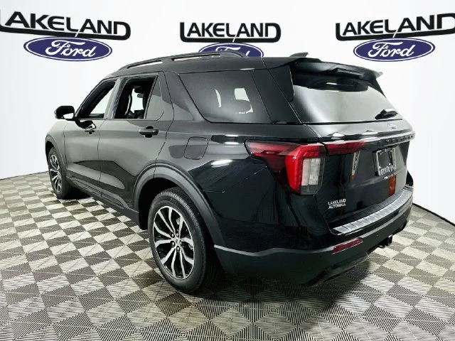 New 2026 Ford Explorer ST-Line