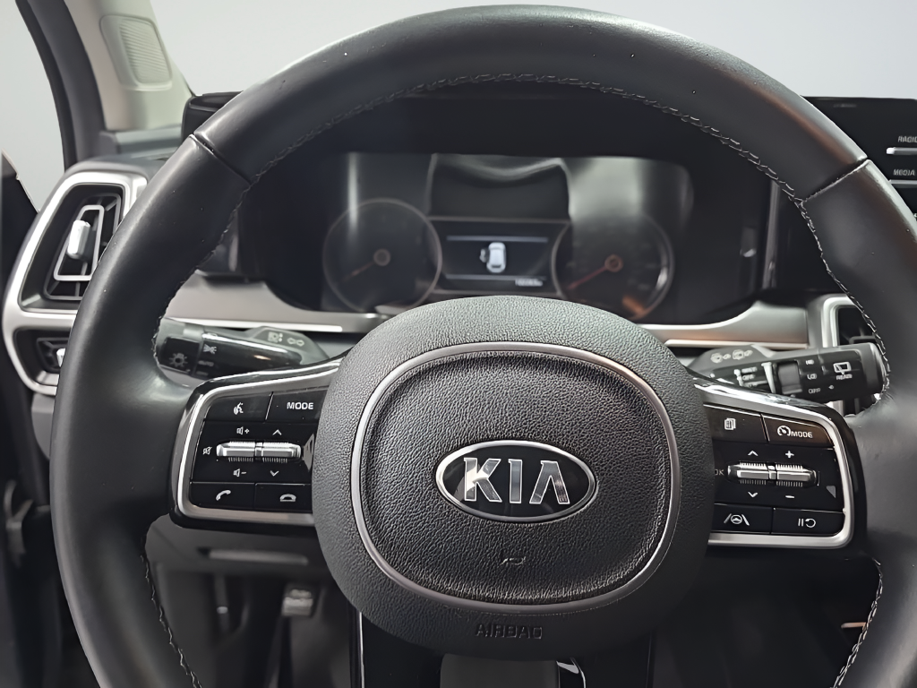Used 2021 Gray Kia S image 31