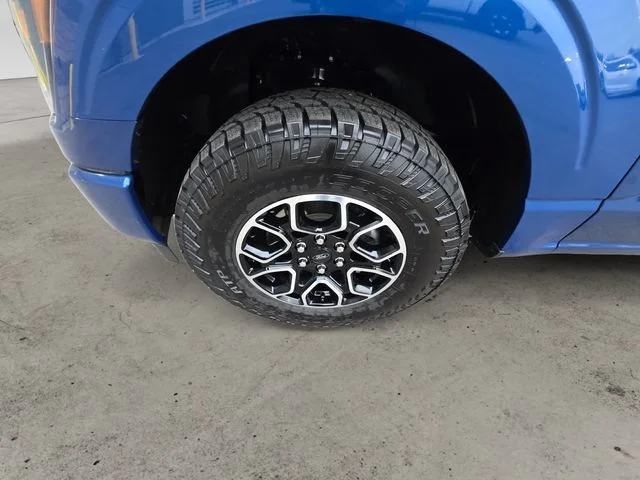 Used 2023 Blue Metallic Ford XL image 9