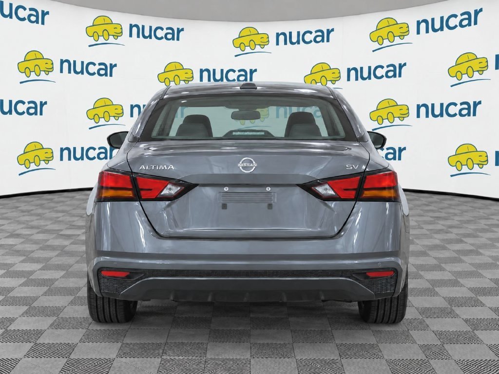 Used 2024 Gray Nissan 2.5 SV image 7