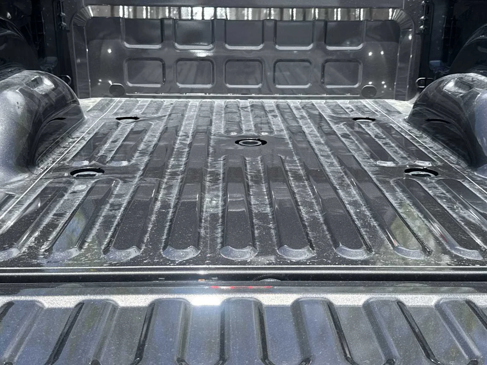 New 2026 Granite Crystal Metallic Clear-Coat Exterior Paint RAM Tradesman image 17