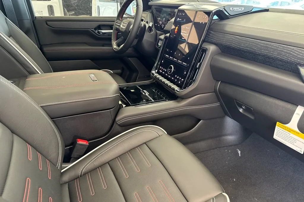 2026 GMC Yukon XL AT4 Ultimate - Photo 15