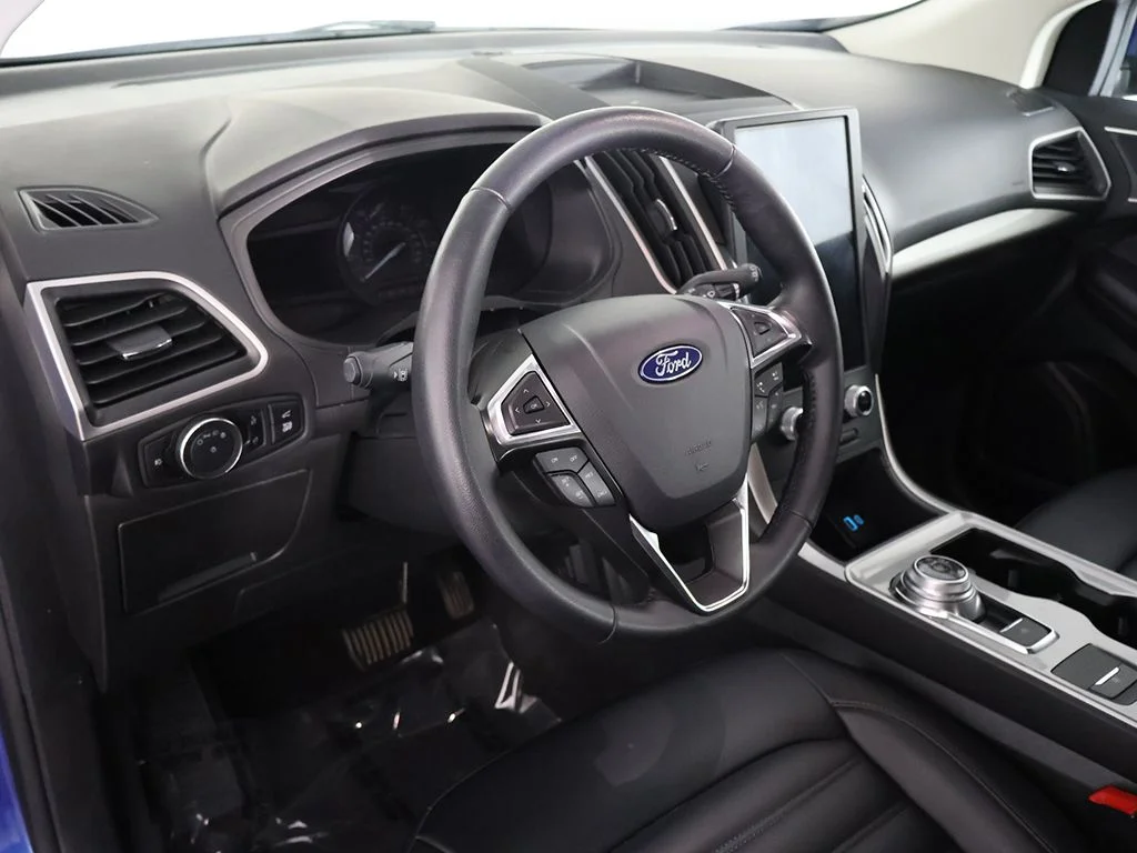 Used 2024 Blue Ford SEL image 23