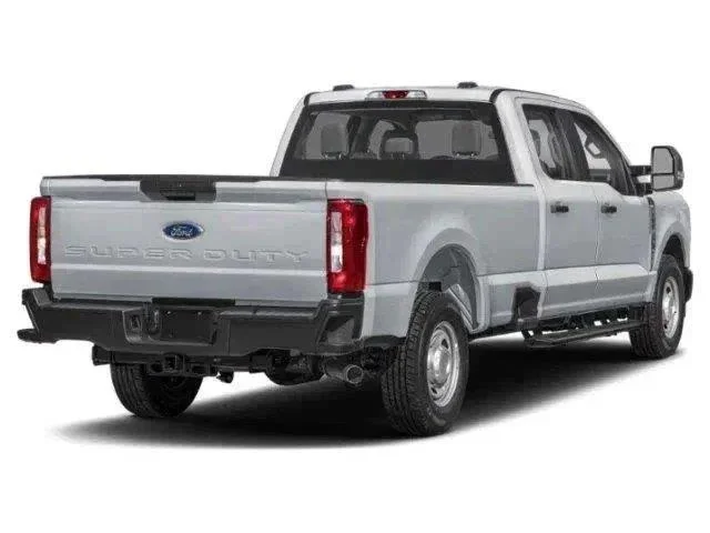 New 2027 Iconic Silver Ford XL image 2