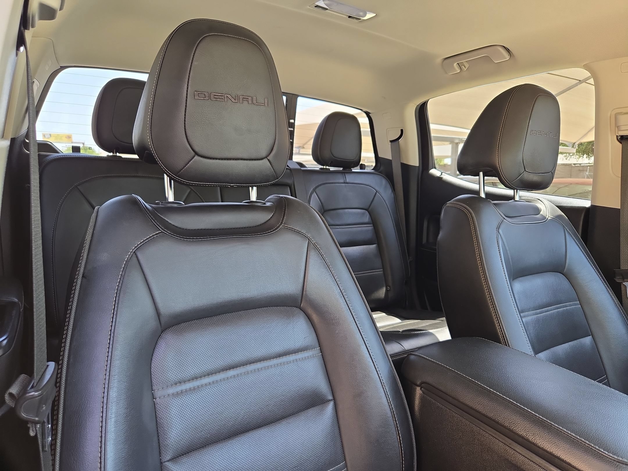 Used 2018 Mineral Metallic GMC 2WD Denali image 31