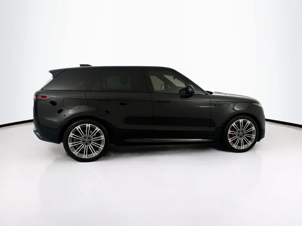 Certified Used 2024 Black Land Rover Dynamic SE image 4