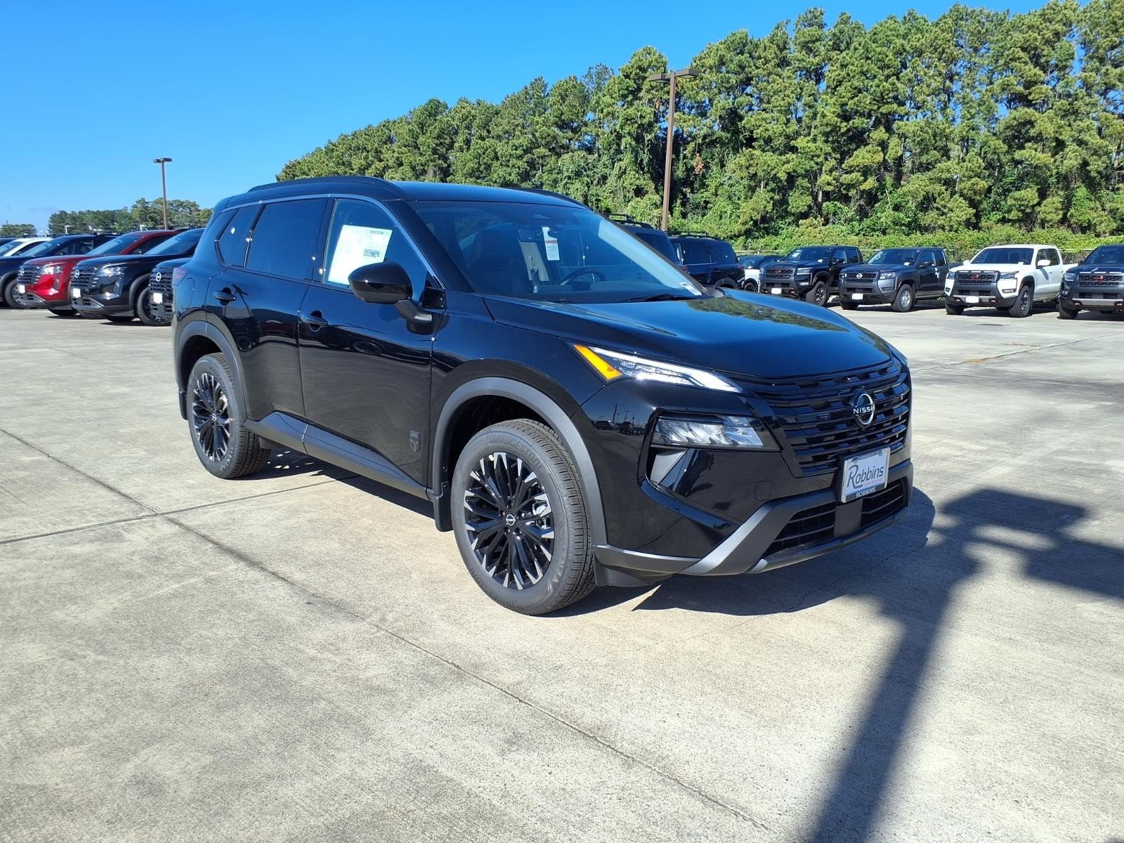 2026 Nissan Rogue photo 3 of 26