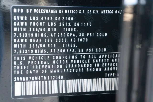 New 2026 Deep Black Pearl Volkswagen SE image 34