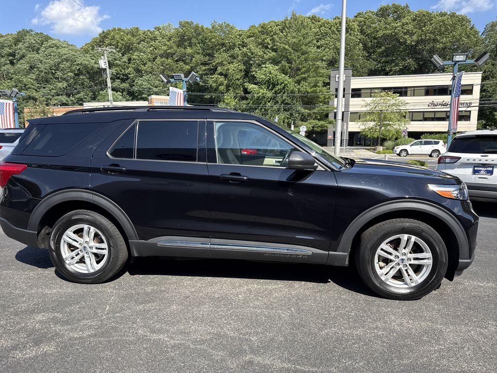 Used 2023 Black Ford XLT image 3