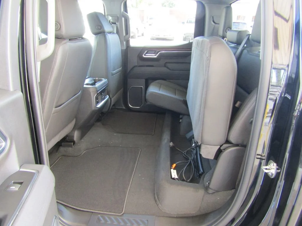 2026 GMC Sierra 1500 SLT - Photo 38