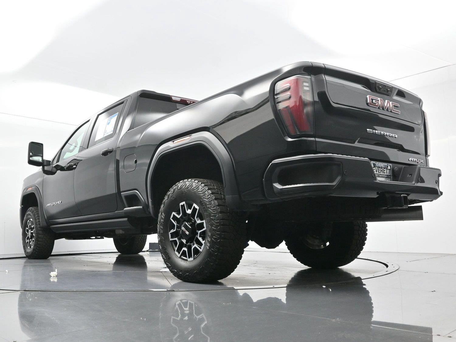 Used 2026 Onyx Black GMC AT4X image 50