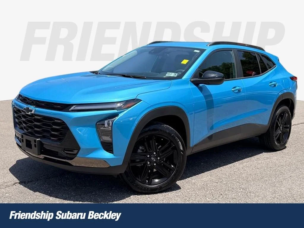 Used 2025 Blue Chevrolet ACTIV image 1