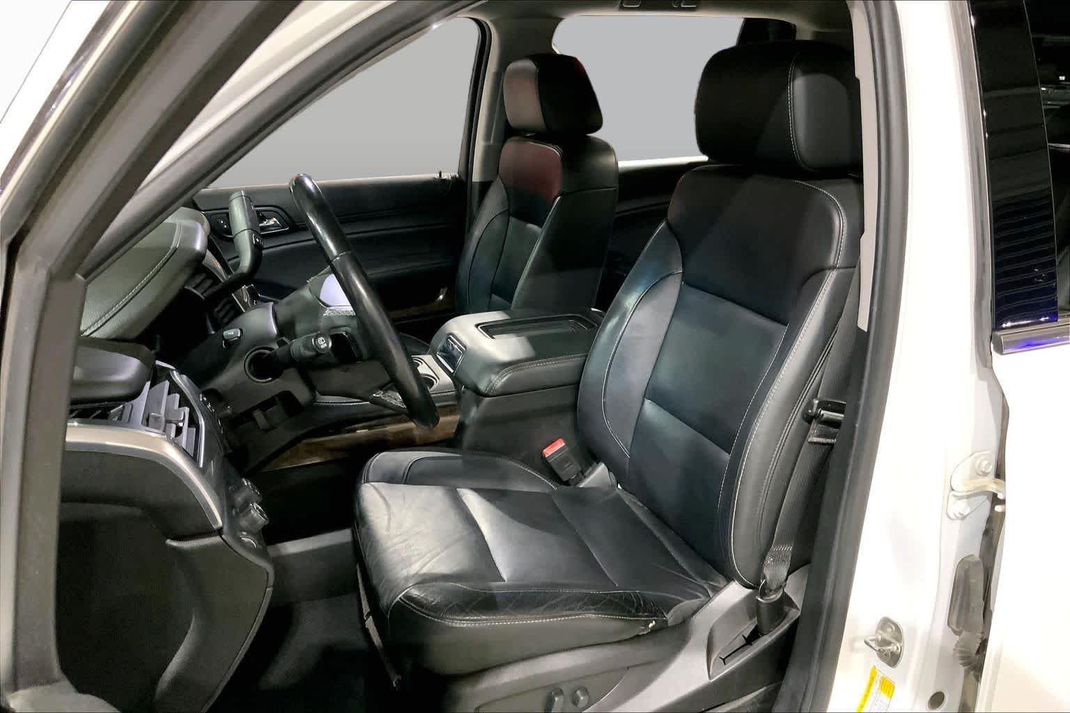 Used 2019 Summit White Chevrolet LT image 7