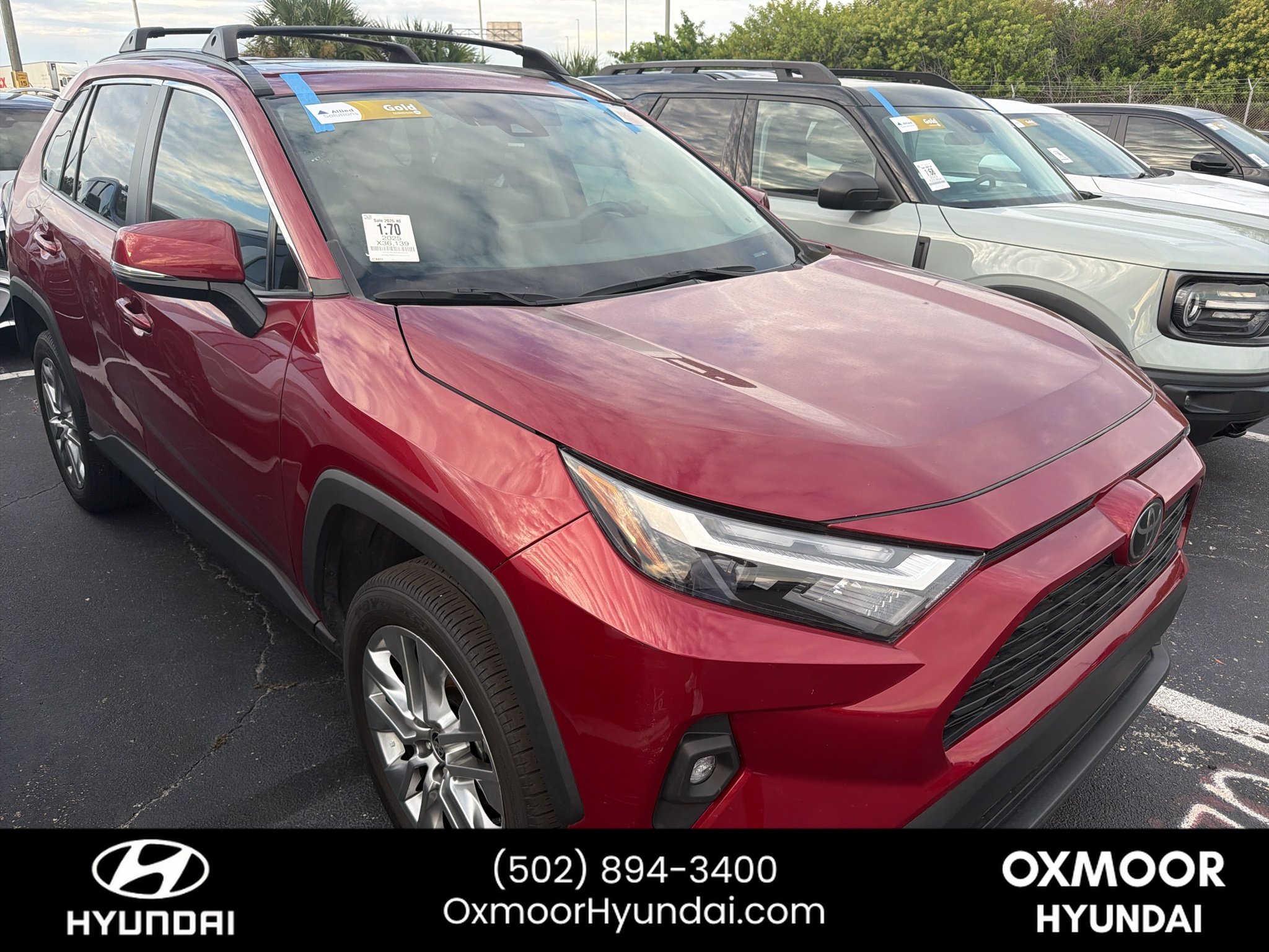 Used 2025 Ruby Flare Pearl Toyota XLE Premium image 1
