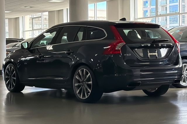 Used 2015 Gray Metallic Volvo T5 Premier image 9