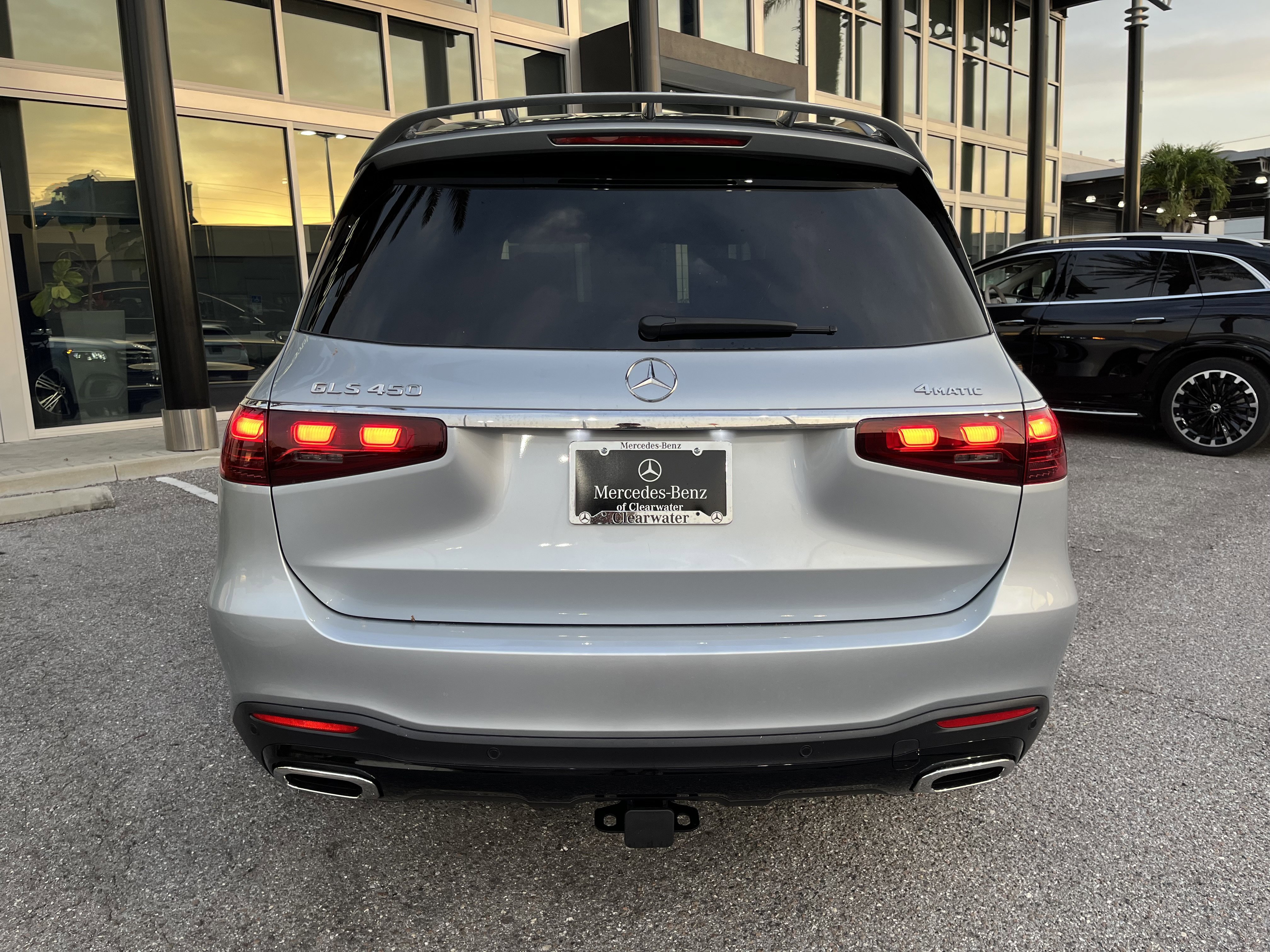 New 2026 CIRRUS SILVER Mercedes-Benz GLS 450 image 5