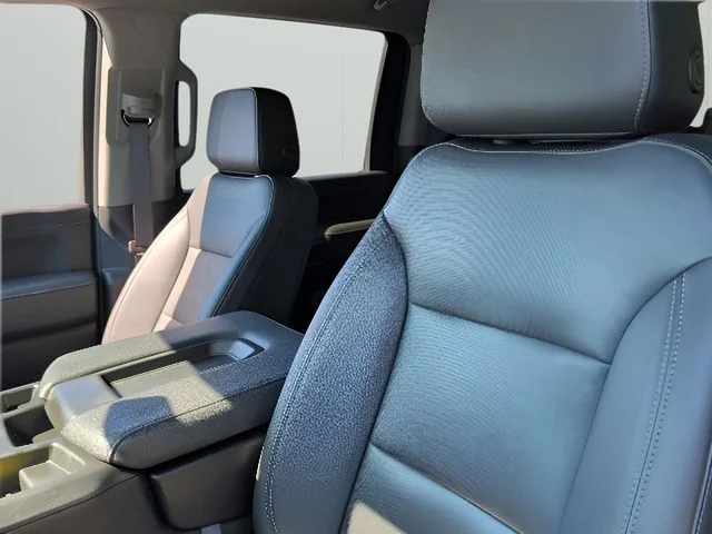 2023 Chevrolet Silverado 2500HD LTZ - Photo 17