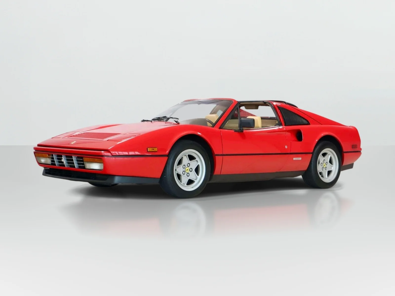 Used 1986 Red Ferrari GTS image 2