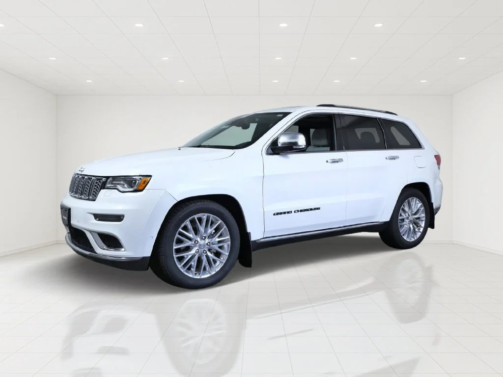 Used 2017 White Jeep Summit image 2