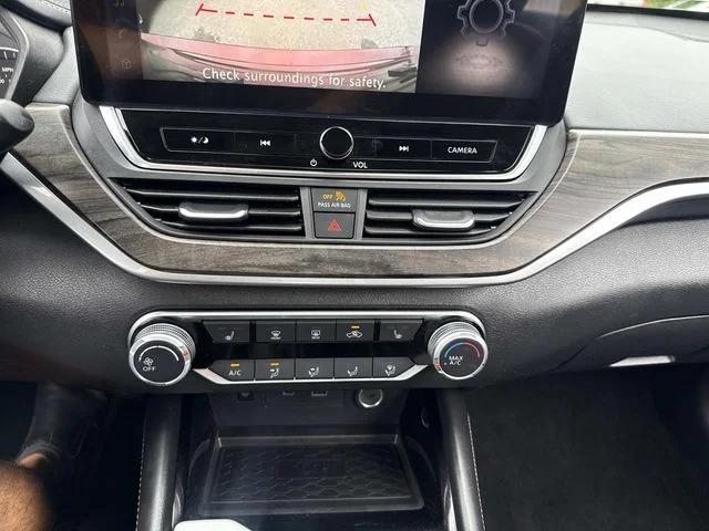 Used 2024  Nissan 2.5 SV image 27