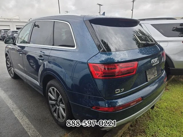Used 2019  Audi  image 4
