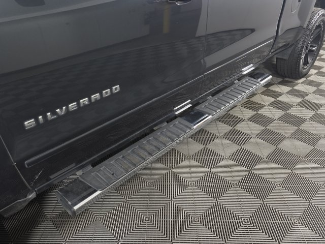 Used 2018 GRAPHITE METALLIC Chevrolet LT image 12