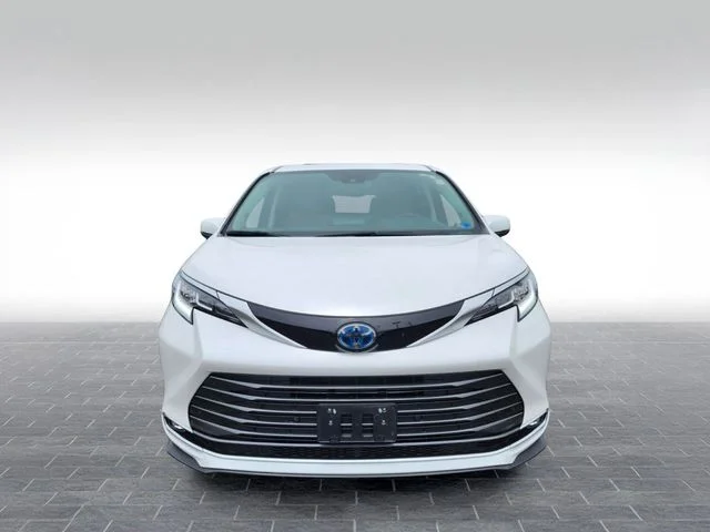Used 2024 Beige Toyota Limited image 2
