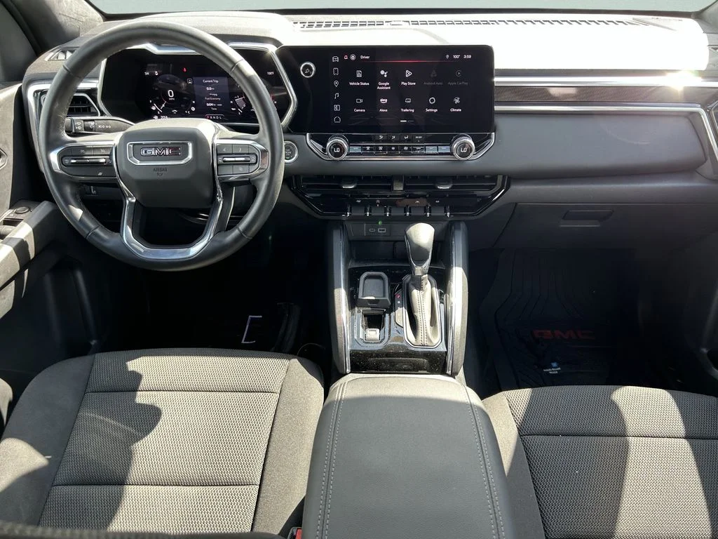 Used 2024 White GMC Elevation image 17