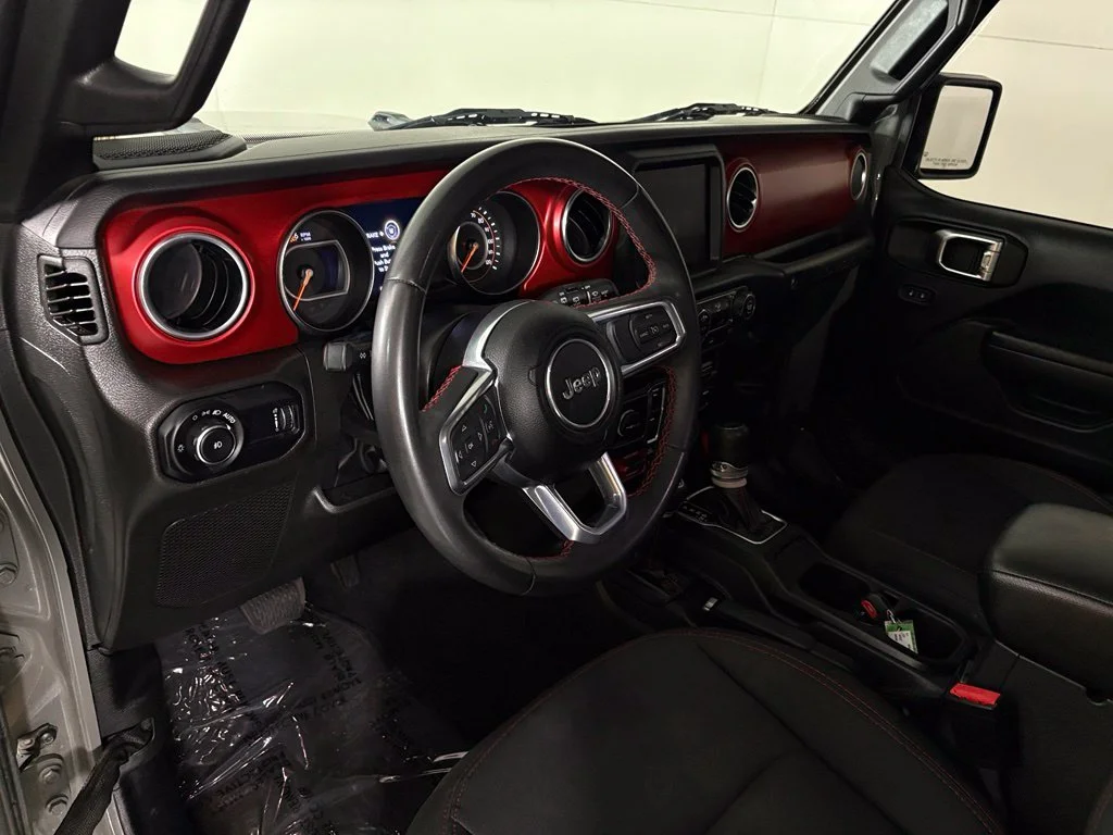 Used 2023 Gray Jeep Rubicon image 16
