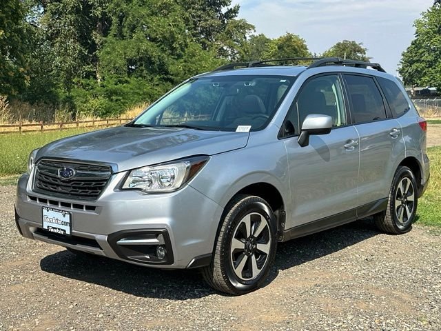 Used 2018 Ice Silver Metallic Subaru 2.5i Premium image 4
