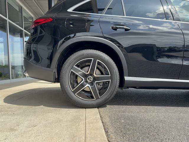 New 2026 Black Mercedes-Benz GLC 300 4MATIC® image 25