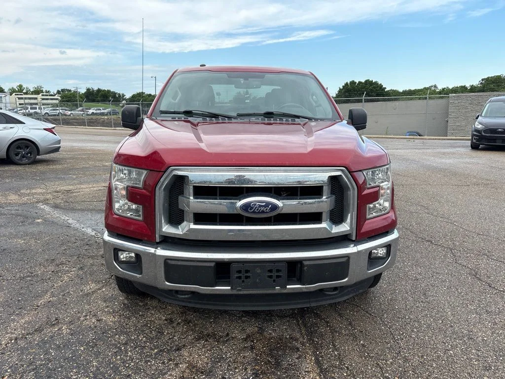 Used 2015 Ruby Red Metallic Ford XLT image 2