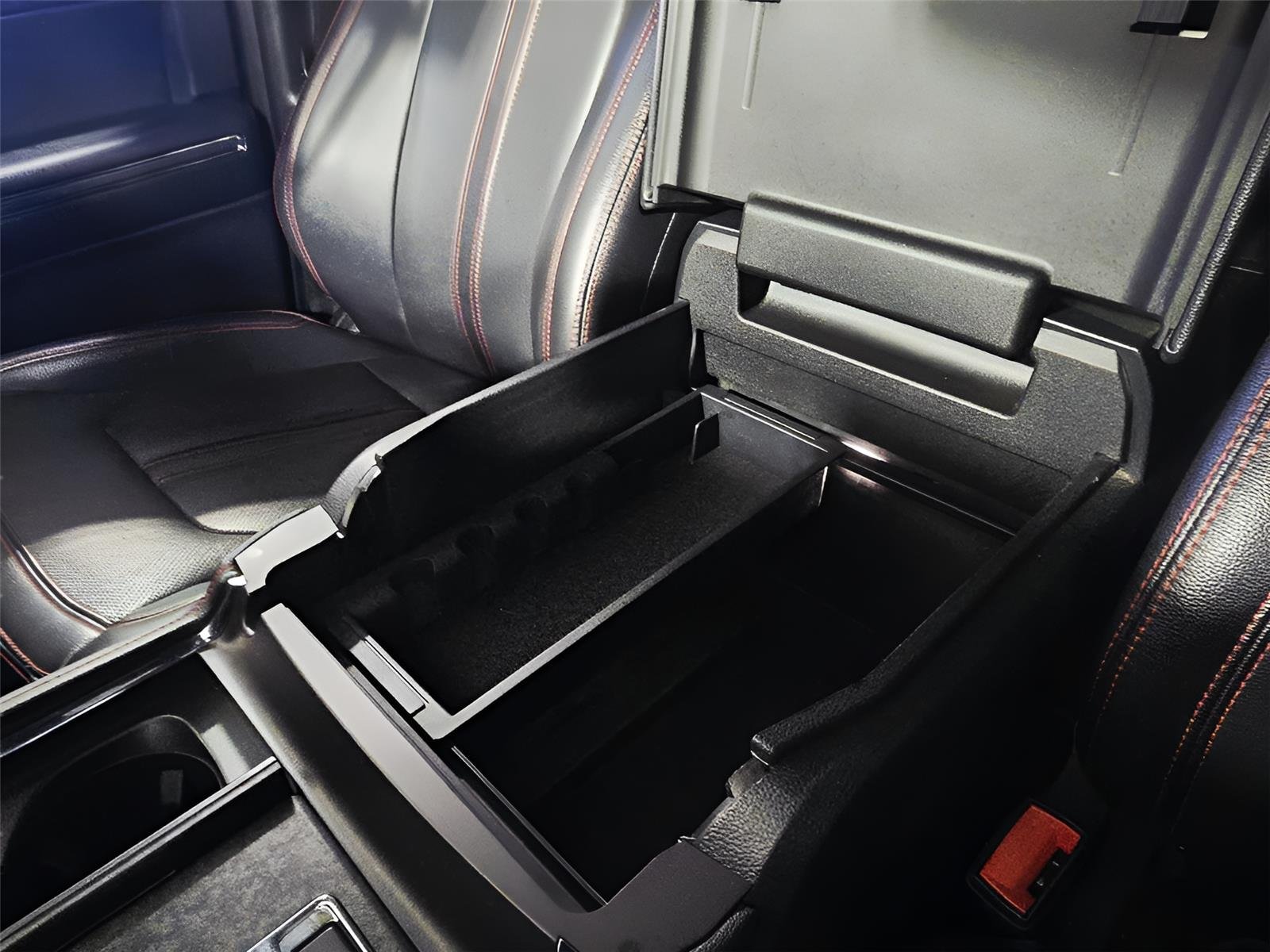 Used 2022 Dark Matter Gray Ford Limited image 27