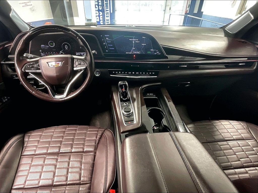 Used 2024 White Cadillac Sport Platinum image 22
