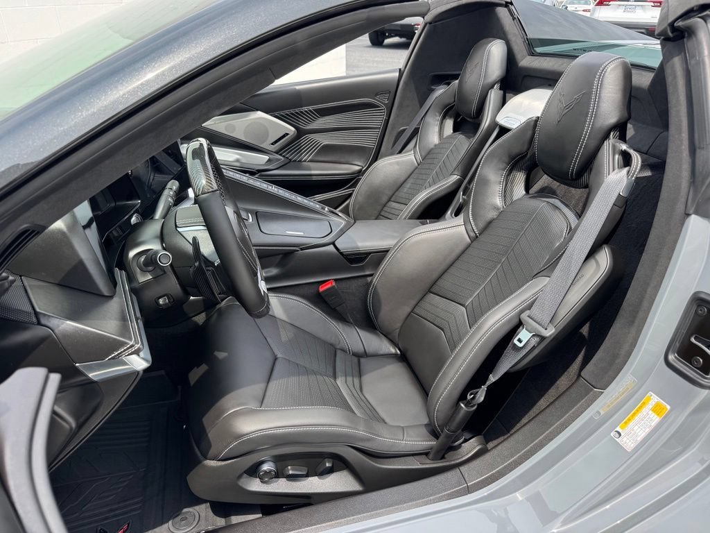 Used 2025 Sea Wolf Gray Tricoat Chevrolet 3LZ image 18